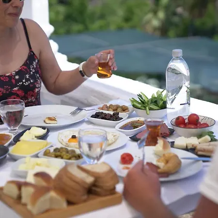 Aspat - Beach&restaurant Hotel 3*